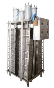 Pneumatic Cheese Press, Cap.: 480 Kg/Hr.